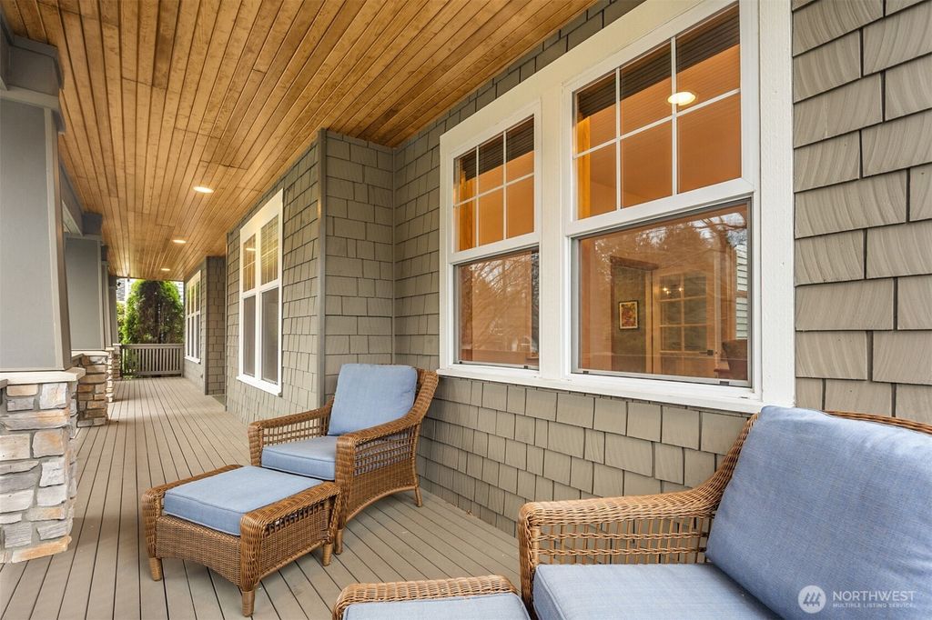 Photo of 15407 14th Drive SE, Mill Creek, WA 98012 (MLS # 2477589)