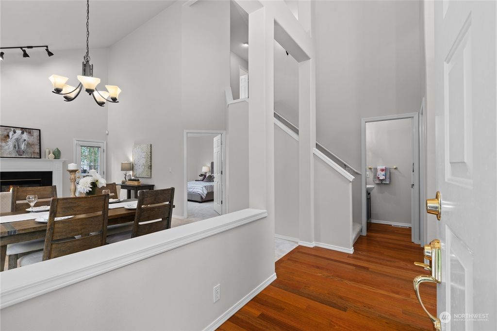 Photo of 18399 NE 97th Court, Redmond, WA 98052 (MLS # 2062060)