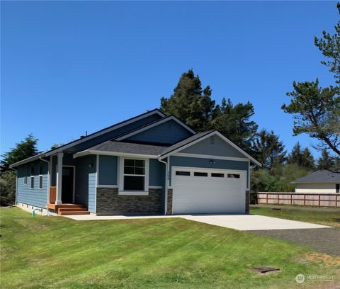 269 Ensign Avenue NW Ocean Shores WA 98569