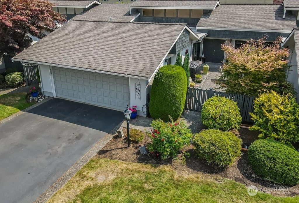 Photo of 1821 NW 195th Street #3, Shoreline, WA 98177 (MLS # 2271453)