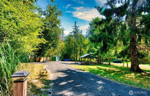 Photo of 170 E Lakeshore Drive E, Shelton, WA 98524 (MLS # 2433114)