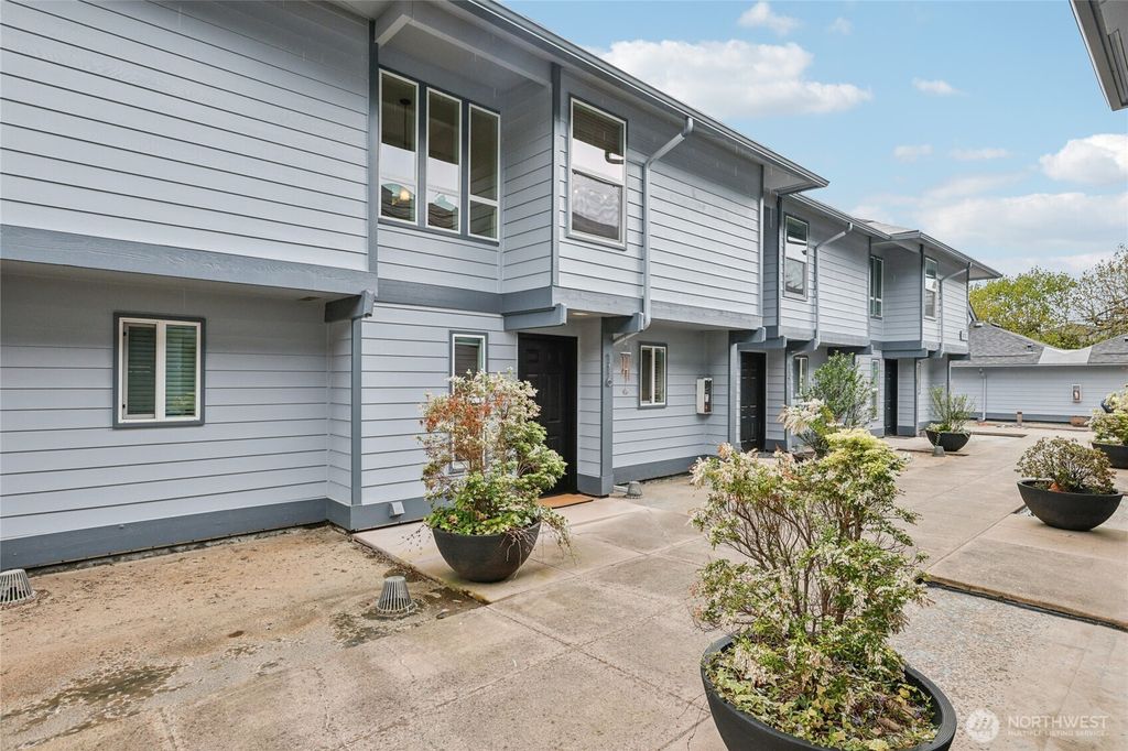 Photo of 10001 NE 12th Street #116, Bellevue, WA 98004 (MLS # 2505848)