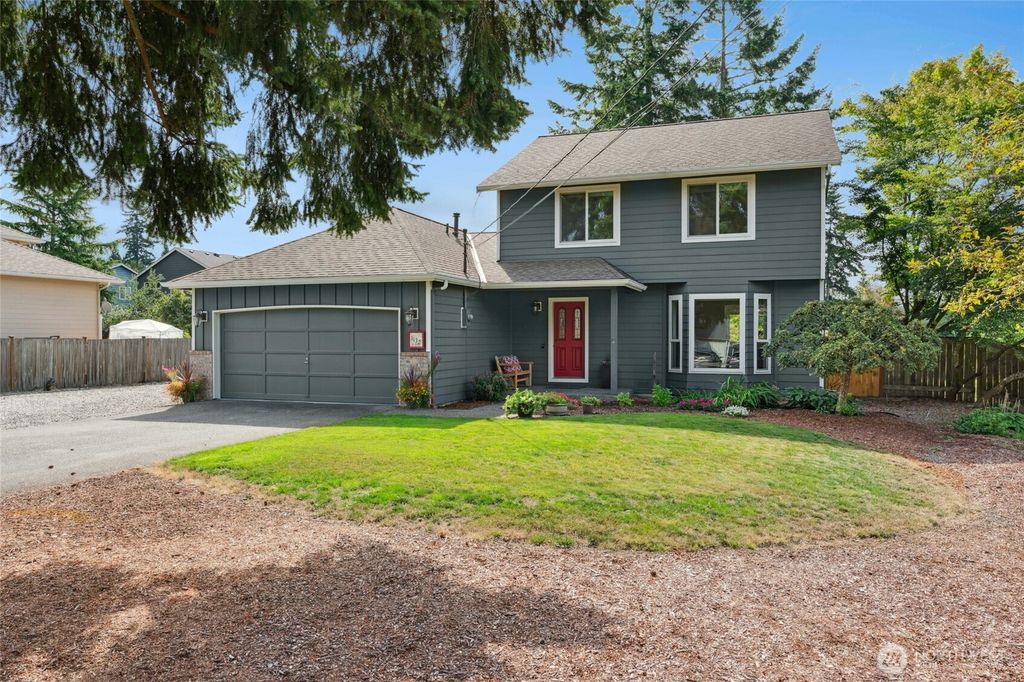 Photo of 1132 Crawford Rd Rd, Lynnwood, WA 98036 (MLS # 2442337)