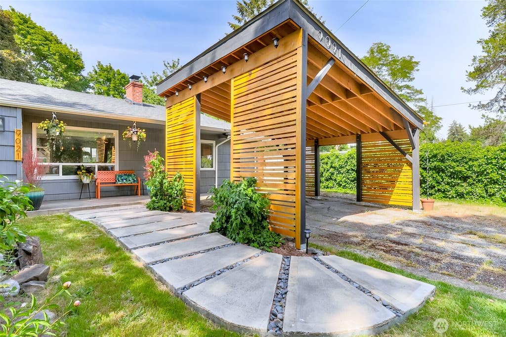 Photo of 9021 Dolly Madison Street SW, Lakewood, WA 98498 (MLS # 2535644)