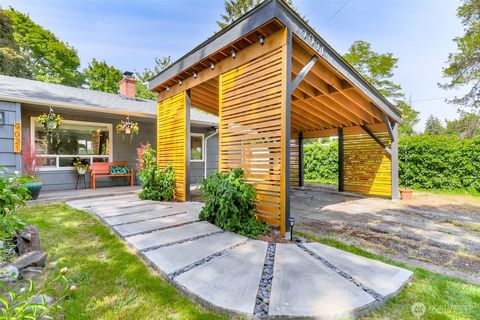 Photo of 9021 Dolly Madison Street SW, Lakewood, WA 98498 (MLS # 2535644)