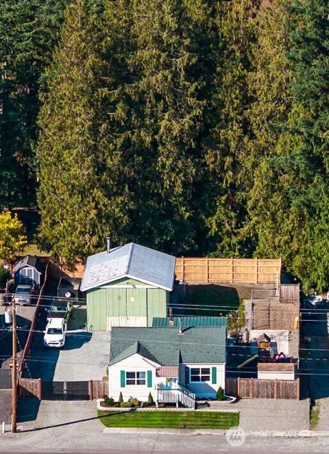 133 S Naches Street Buckley WA 98321