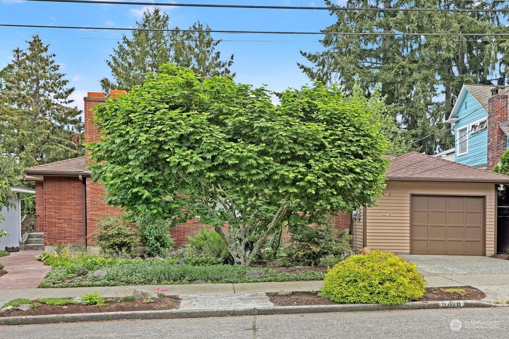 Photo of 5418 57th Avenue S, Seattle, WA 98118 (MLS # 2069203)