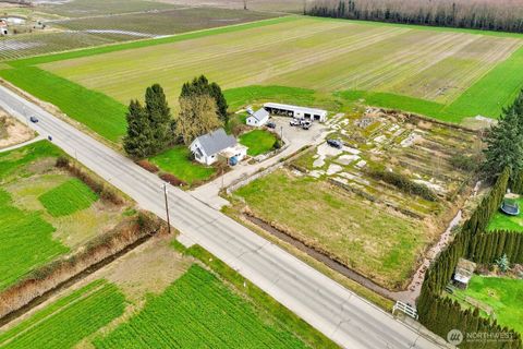 702 N Washington Street Everson WA 98247