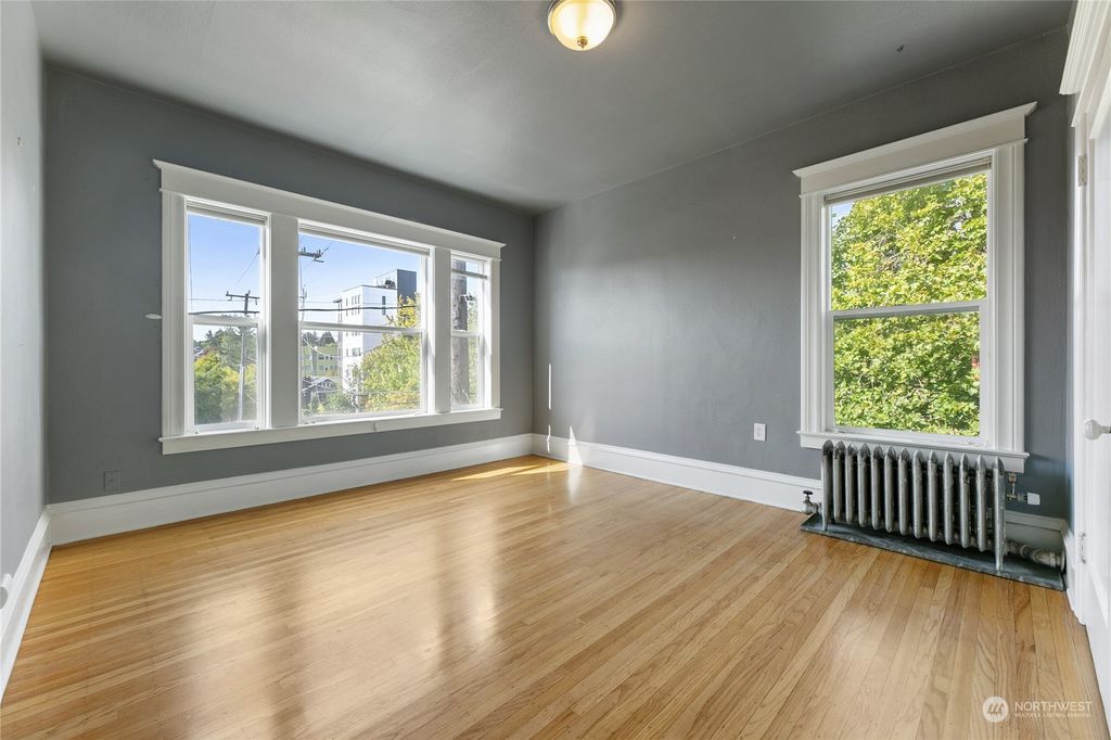 Photo of 901 NE 43rd Street #301, Seattle, WA 98105 (MLS # 2178292)