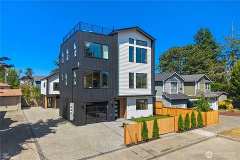 Photo of 726 N 89th Street, Seattle, WA 98103 (MLS # 2561593)