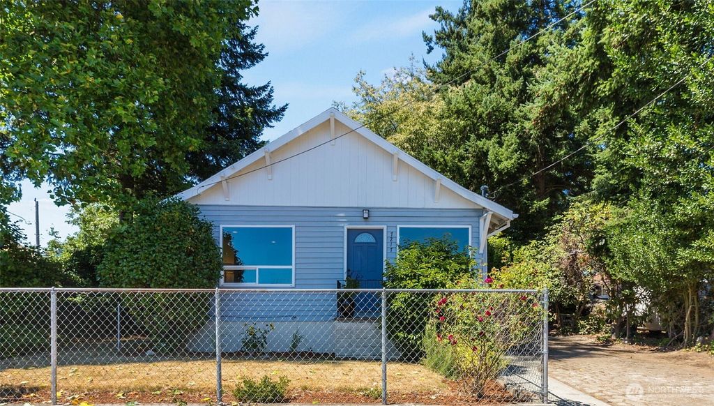 Photo of 7217 12th Avenue SW, Seattle, WA 98106 (MLS # 2410349)