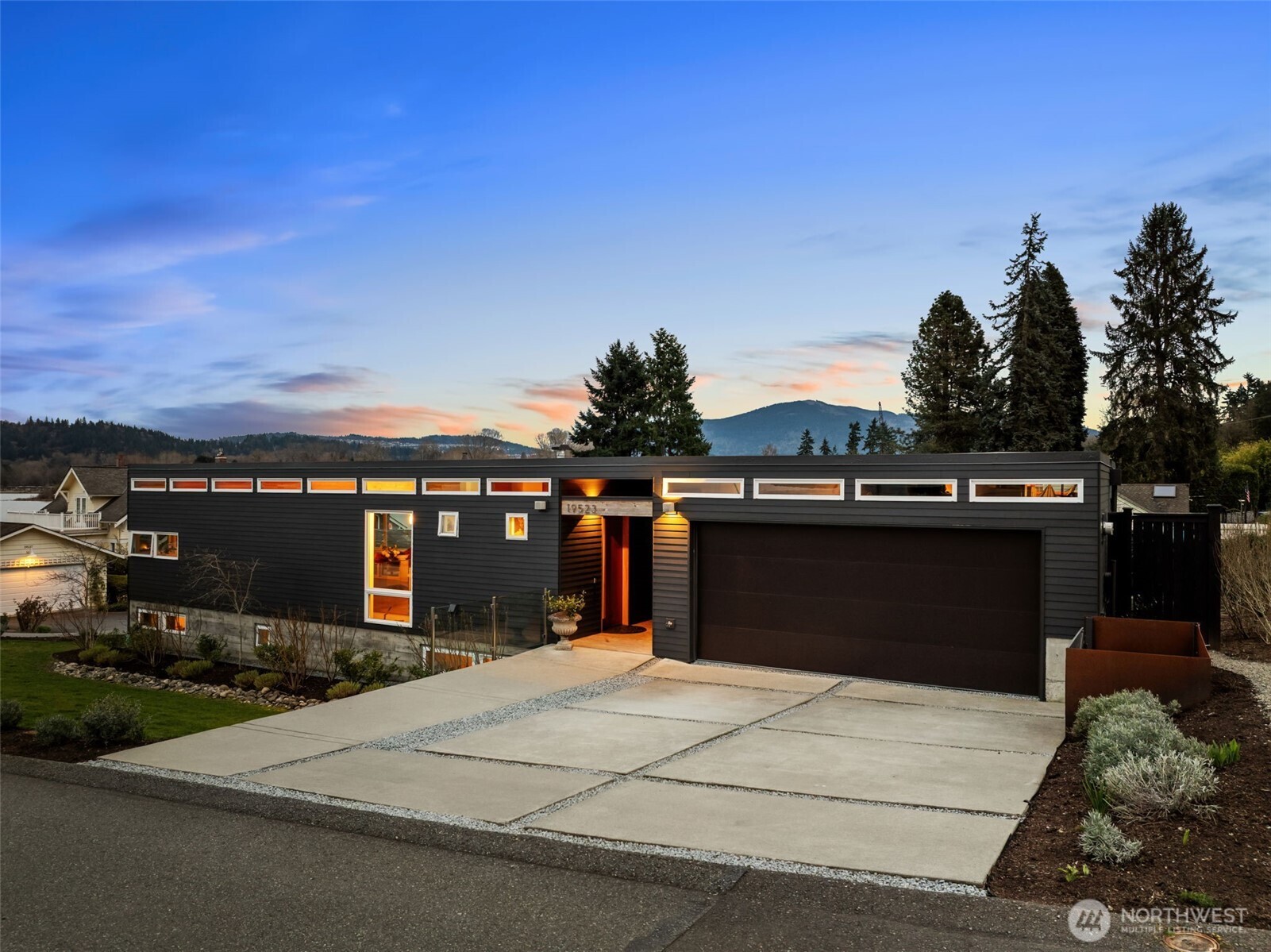 19523 SE 51st Street