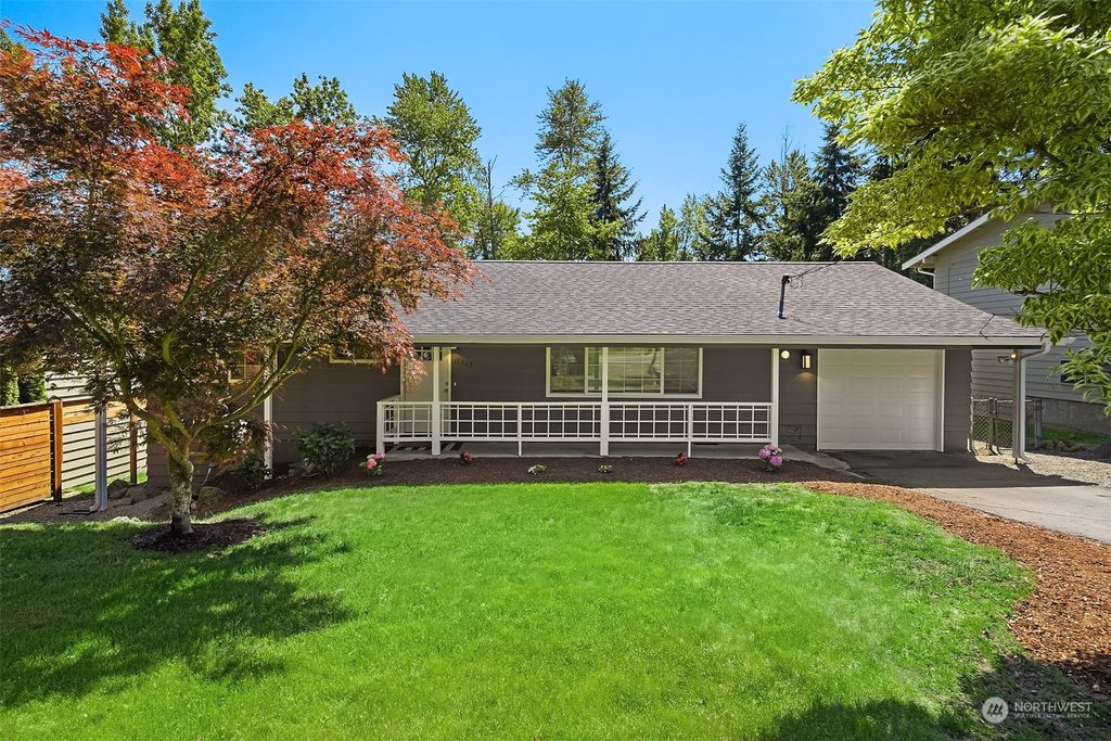 Photo of 11223 NE 112th Street, Kirkland, WA 98033 (MLS # 2072745)