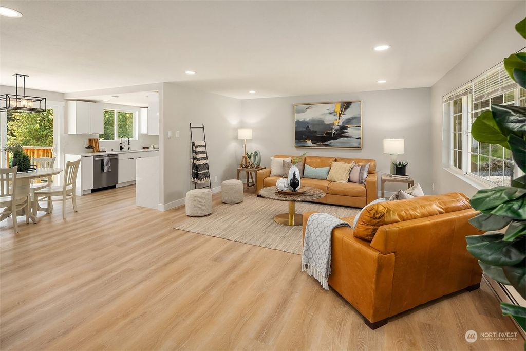 Photo of 11223 NE 112th Street, Kirkland, WA 98033 (MLS # 2072745)