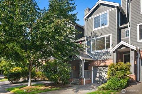 Photo of 4132 248th Court SE, Sammamish, WA 98029 (MLS # 2555263)