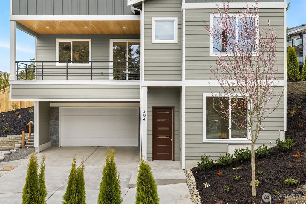Photo of 404 Edmonds Ave NE, Renton, WA 98056 (MLS # 2520687)