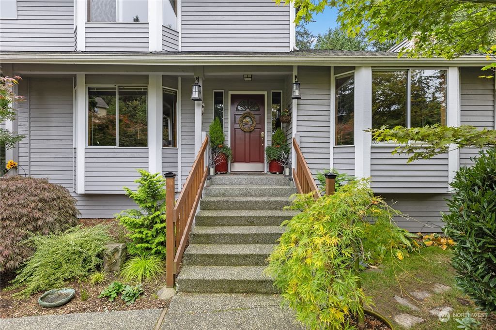 Photo of 6910 163rd Place SW, Edmonds, WA 98026 (MLS # 2178628)