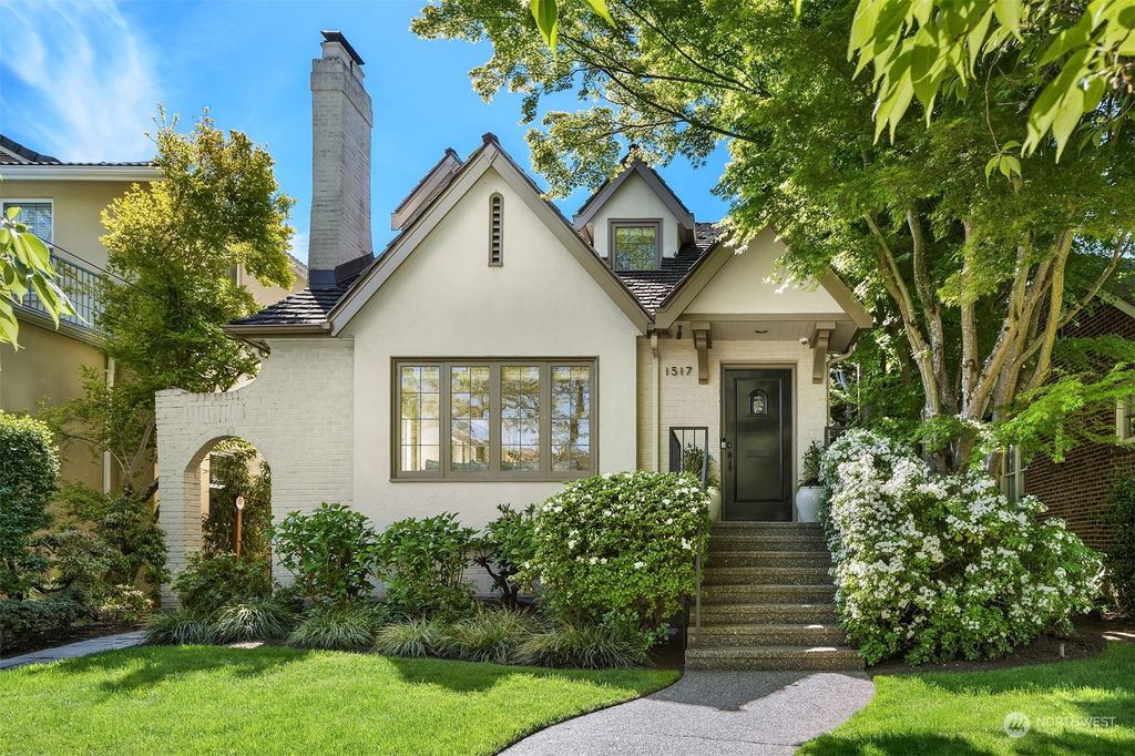 Photo of 1517 42nd Avenue E, Seattle, WA 98112 (MLS # 2059901)