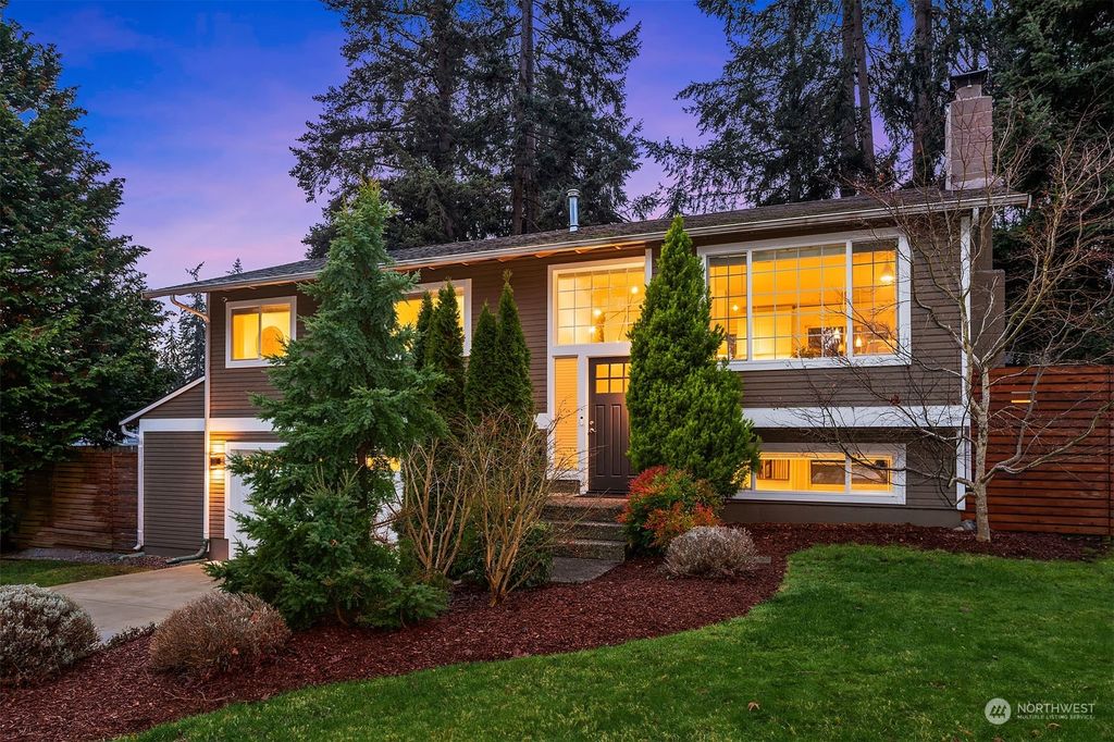 Photo of 14001 147th Place SE, Renton, WA 98059 (MLS # 2315473)