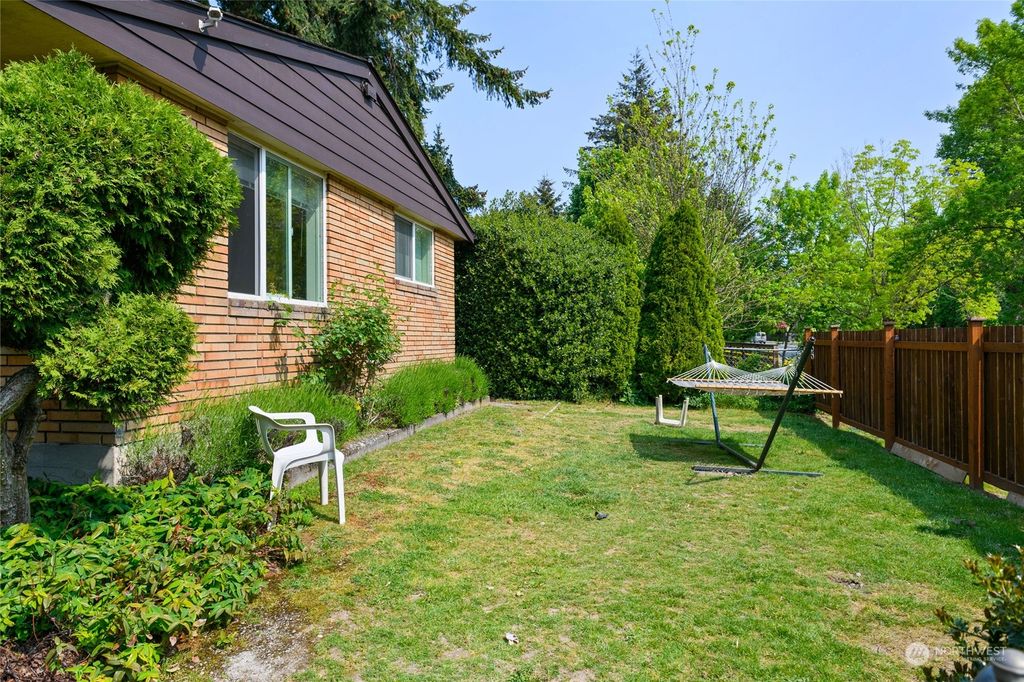 Photo of 7343 35th Avenue SW, Seattle, WA 98126 (MLS # 2071959)