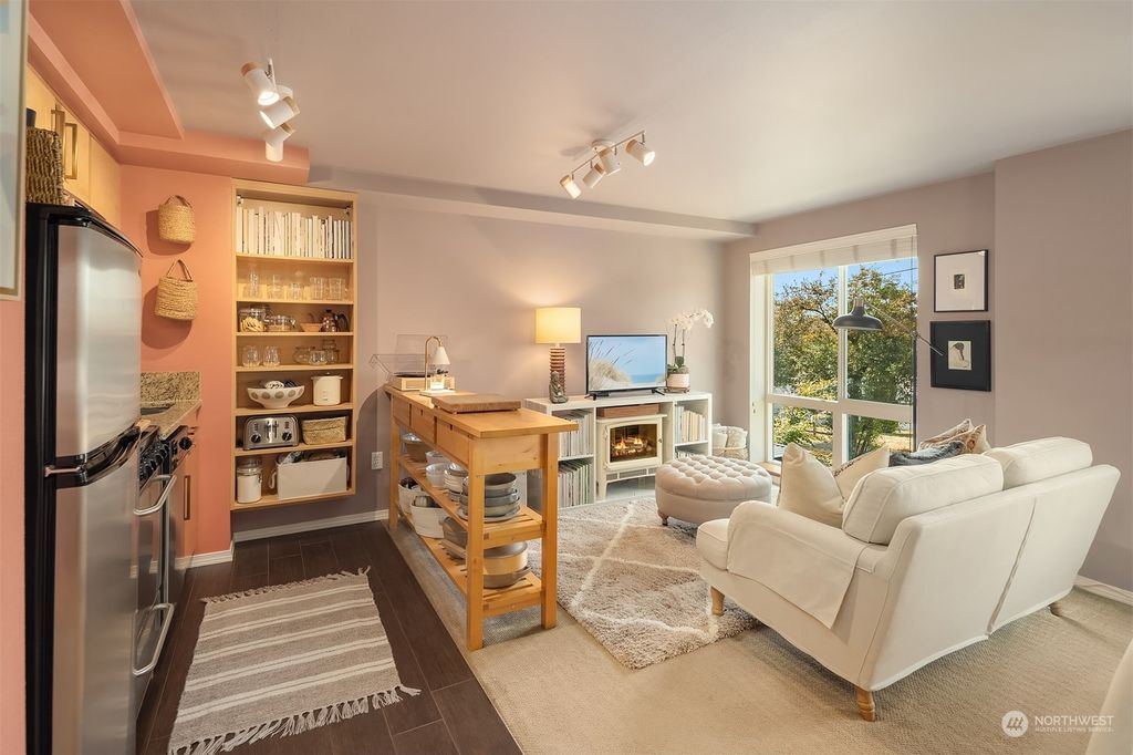 Photo of 2901 S Jackson Street #201, Seattle, WA 98144 (MLS # 2003387)