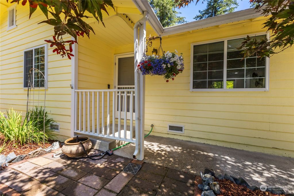 Photo of 16714 421st Avenue SE, North Bend, WA 98045 (MLS # 2264430)