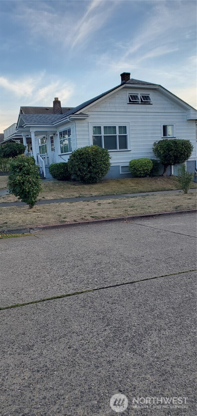 3602 Tacoma Avenue S