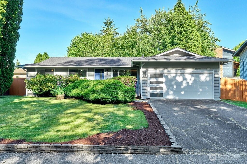 Photo of 14520 78th Avenue NE, Kenmore, WA 98028 (MLS # 2380312)