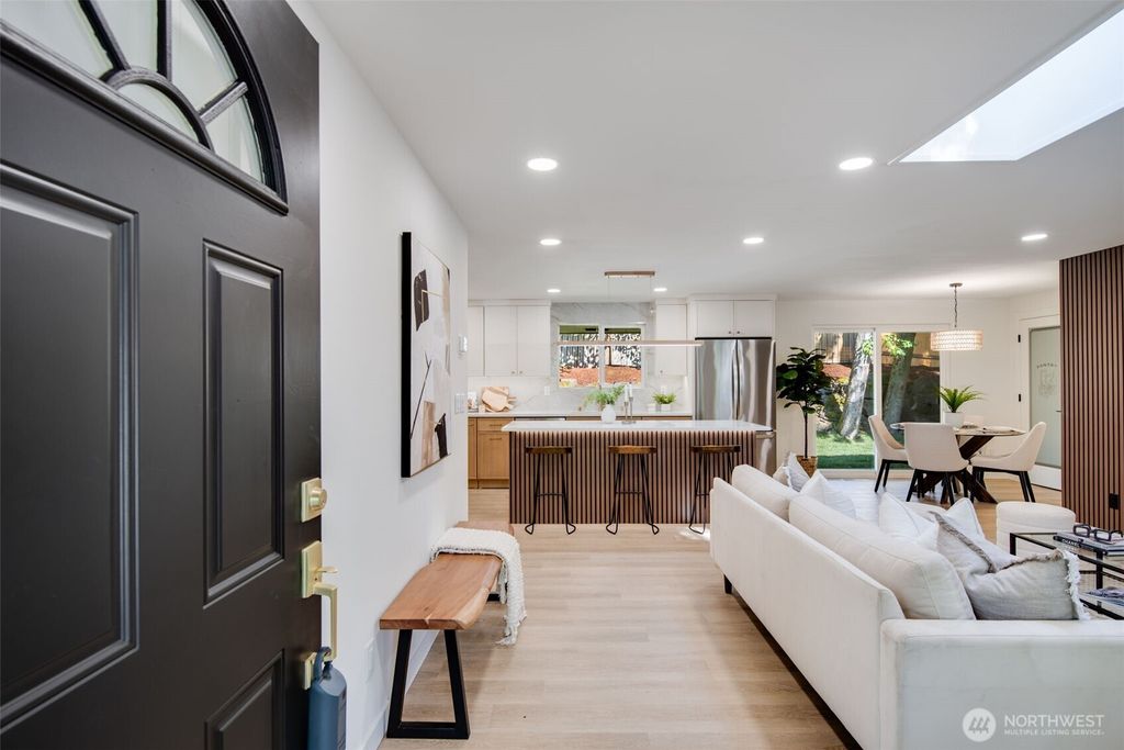 Photo of 30156 2nd Place SW, Federal Way, WA 98023 (MLS # 2409255)