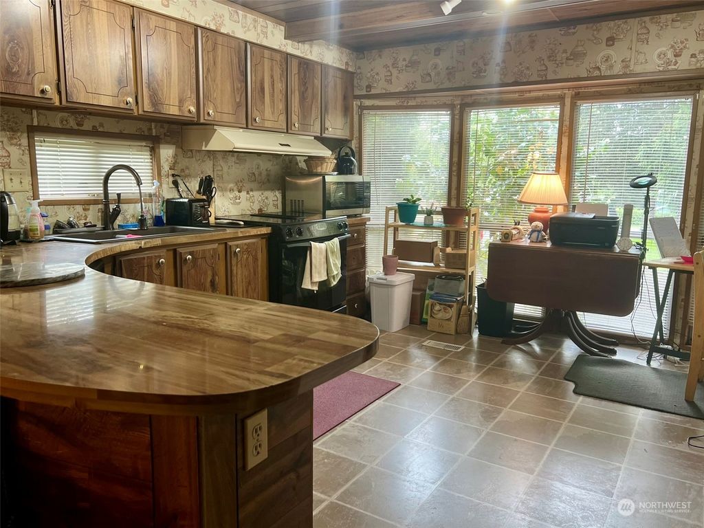Photo of 17410 87th Ave SE Ave #1, Snohomish, WA 98296 (MLS # 2243365)