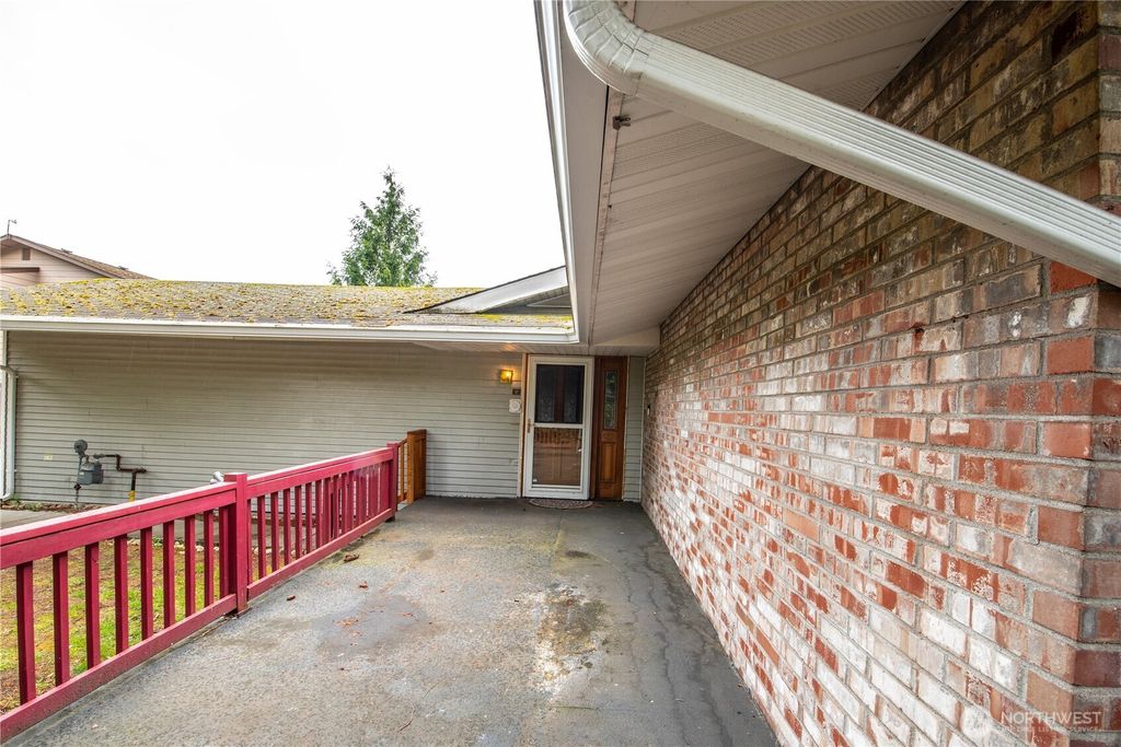 Photo of 10015 SE 192nd Street, Renton, WA 98055 (MLS # 2364135)