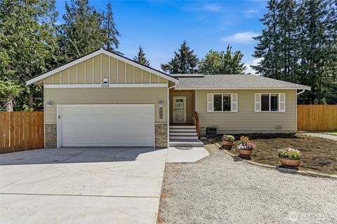 Photo of 1025 Loganberry Ln LN, Camano Island, WA 98282 (MLS # 2527078)