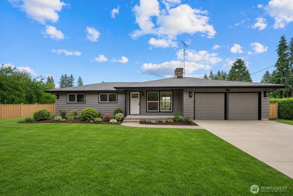 Photo of 9424 212th st se ST, Snohomish, WA 98296 (MLS # 2542887)