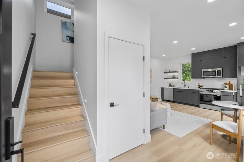 1212 NE 100th Street