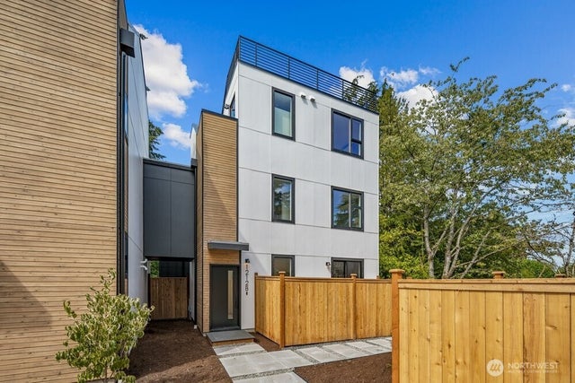 1212 NE 100th Street, Seattle