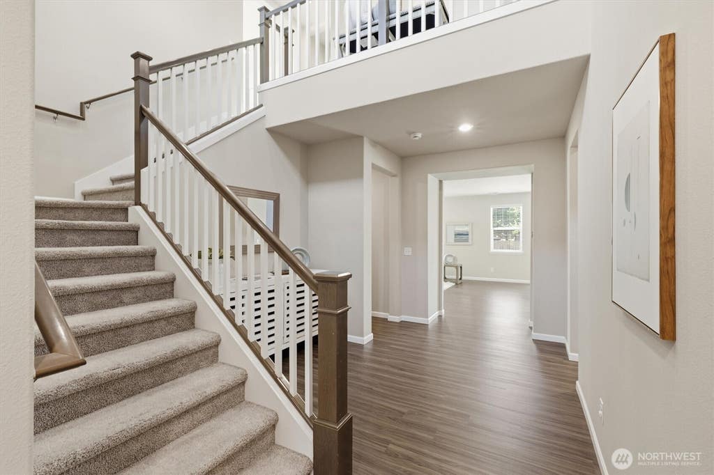 Photo of 15530 SE 277th Place, Kent, WA 98042 (MLS # 2539220)