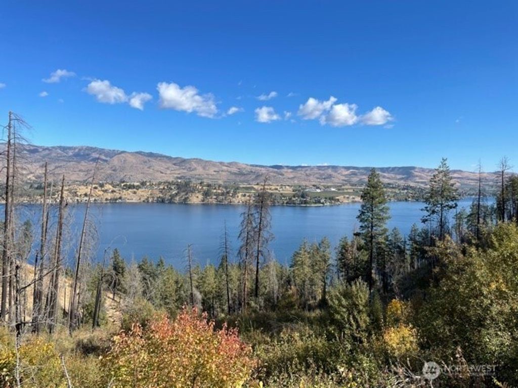 Photo of 1 B S. Lakeshore Rd., Chelan, WA 98816 (MLS # 2480865)