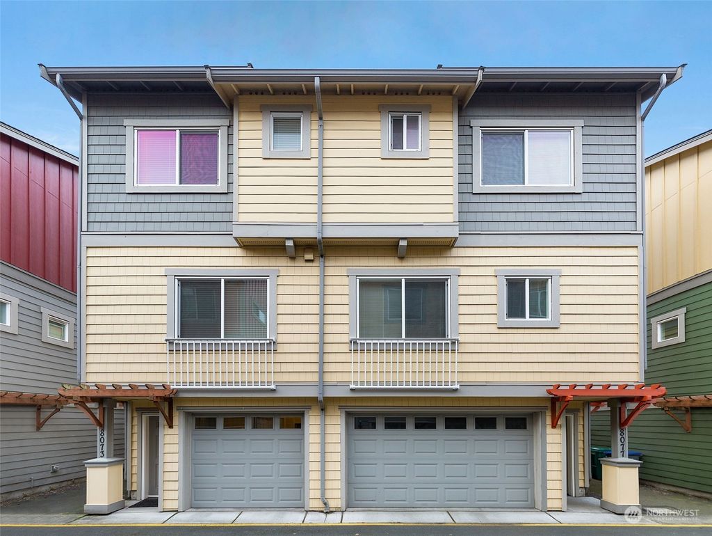 Photo of 8073 165th Lane NE, Redmond, WA 98052 (MLS # 2033206)
