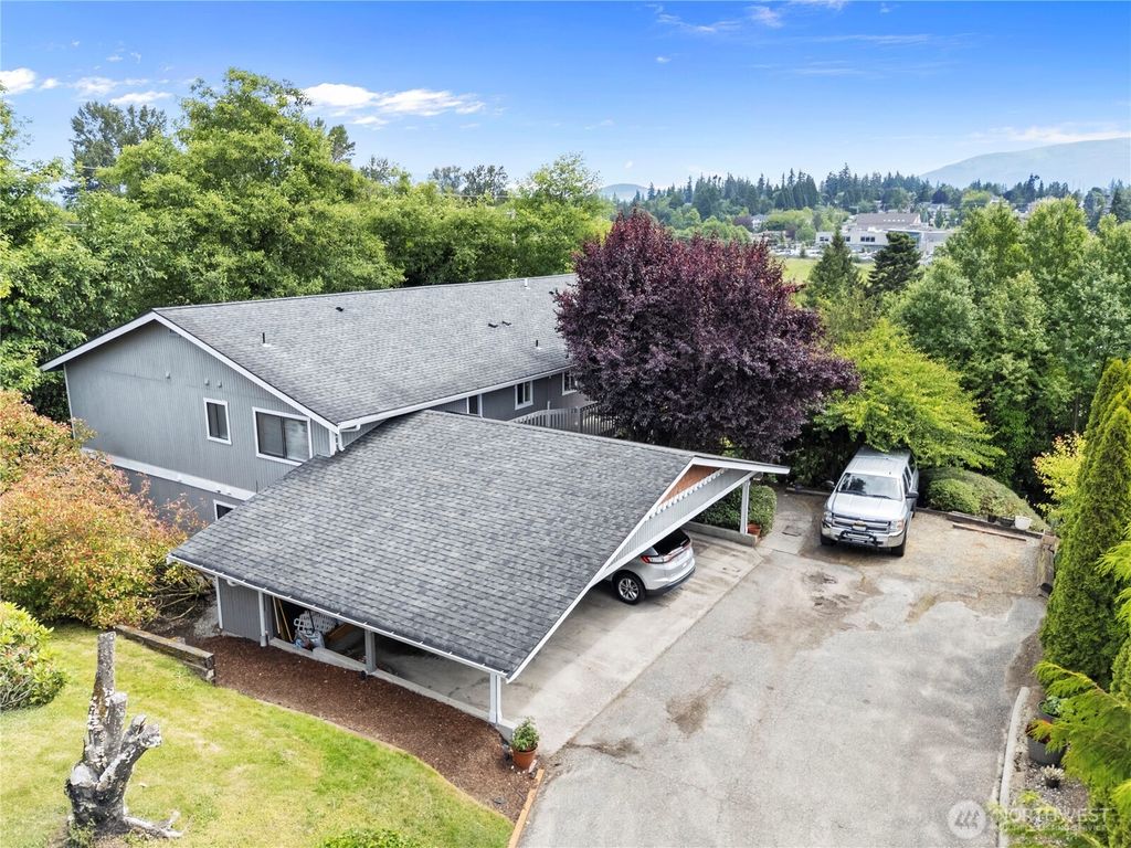 Photo of 1523 Sunset Place, Mount Vernon, WA 98273 (MLS # 2533606)