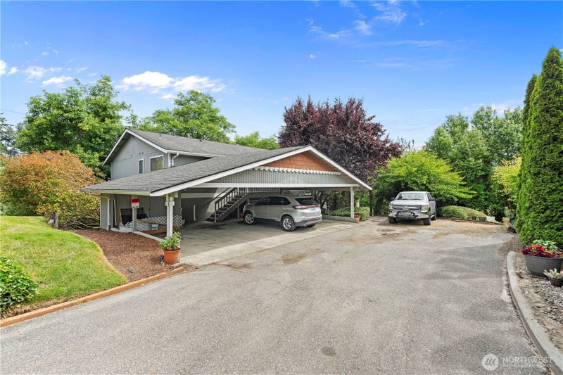 1523 Sunset Place