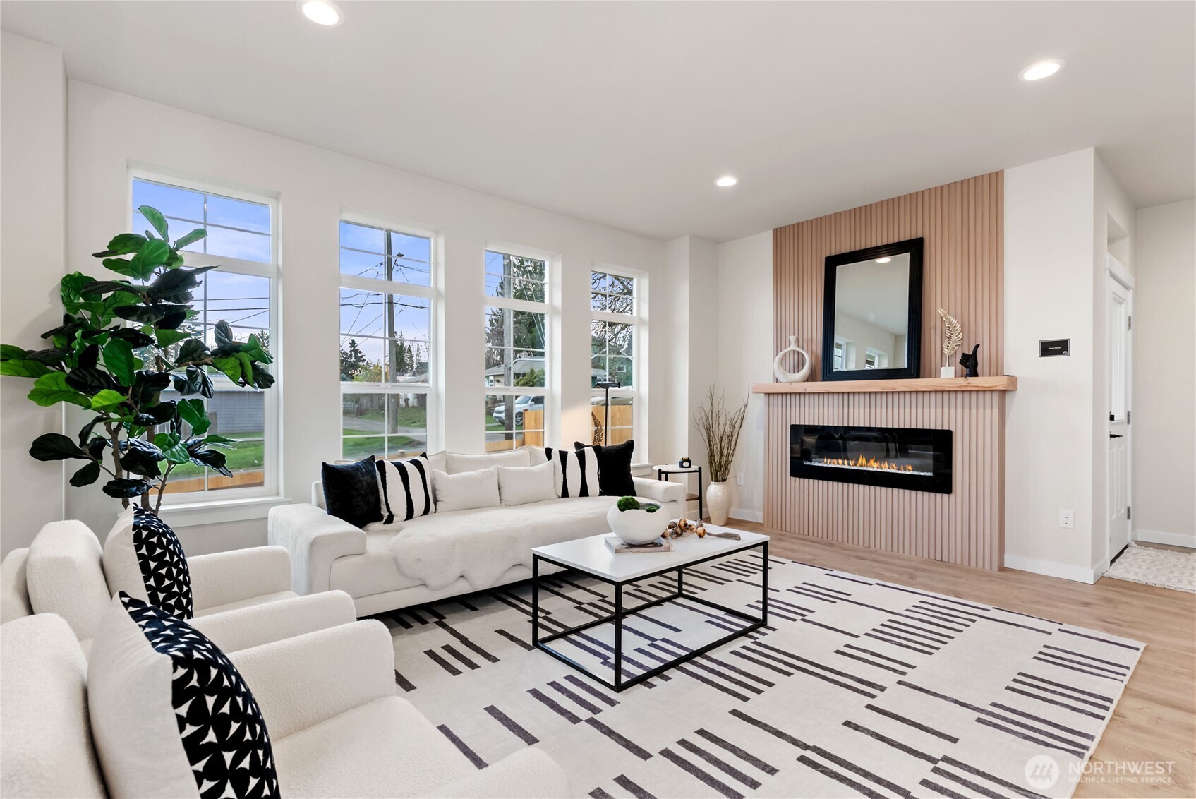 1223 E Fairbanks Street