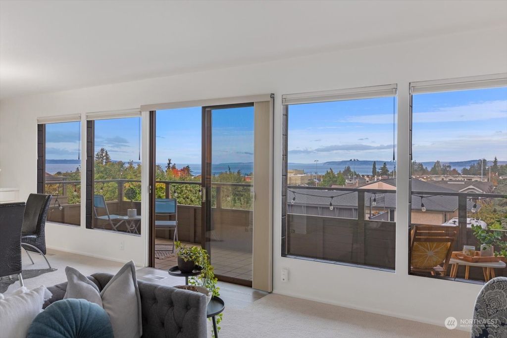 Photo of 655 Main Street #202, Edmonds, WA 98020 (MLS # 2003323)