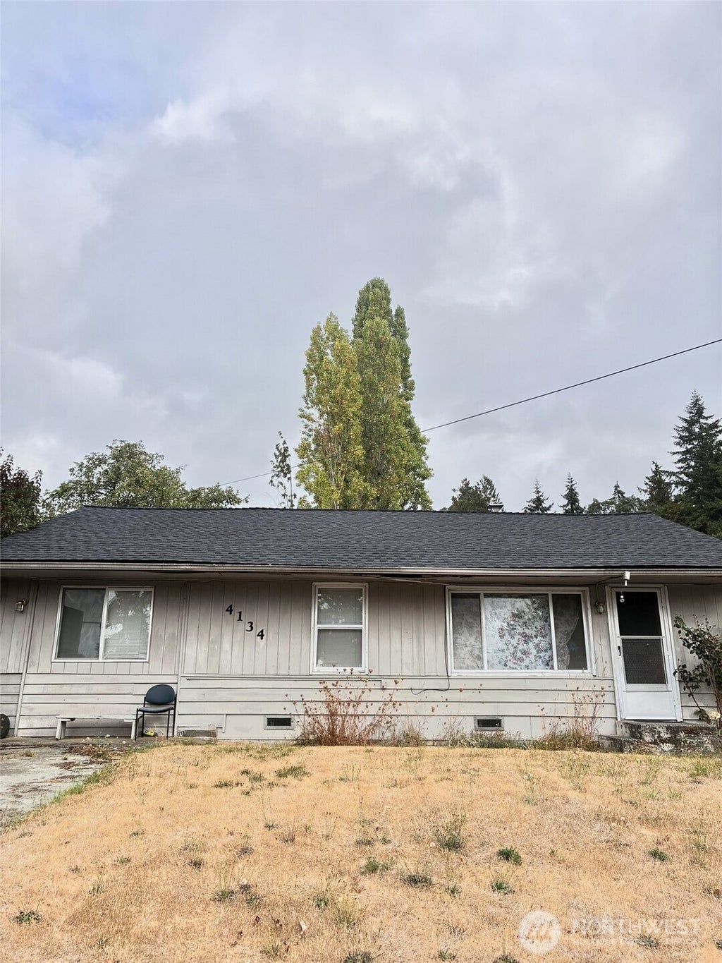 Photo of 4134 W M Street, Bremerton, WA 98312 (MLS # 2583137)