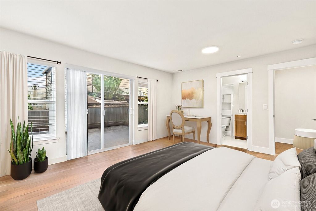 Photo of 1109 146th Street SW #6, Lynnwood, WA 98087 (MLS # 2478706)