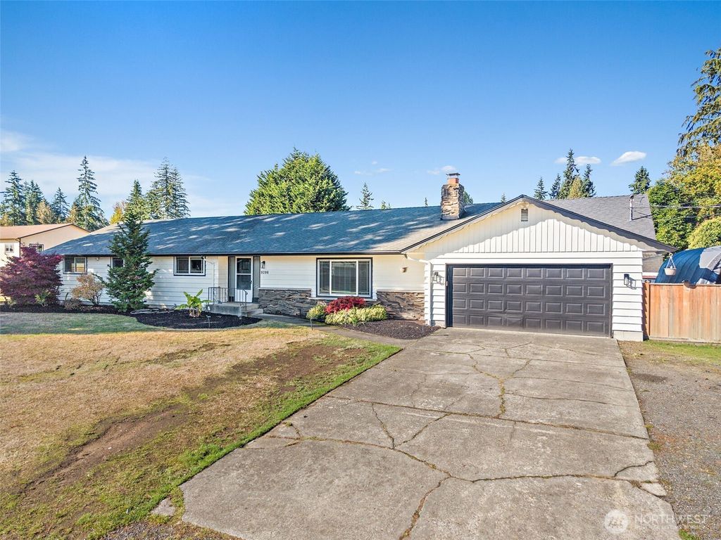Photo of 9206 31st Avenue SE, Everett, WA 98208 (MLS # 2419463)