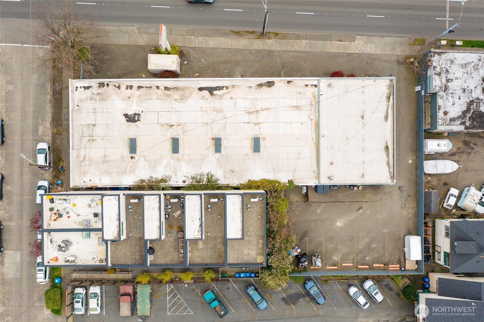807 Aurora Avenue N