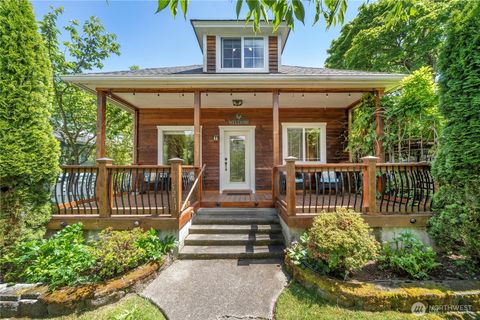 5211 N Winnifred Street Ruston WA 98407