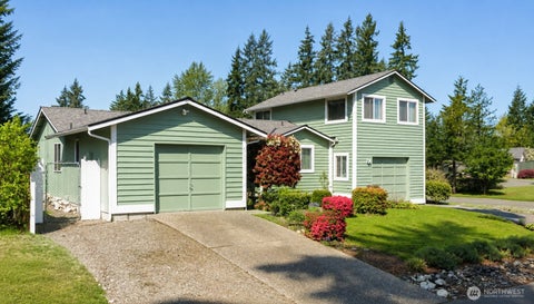 Photo of 26201 190th Place SE, Covington, WA 98042 (MLS # 2574171)
