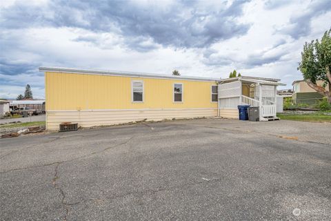 A home in East Wenatchee