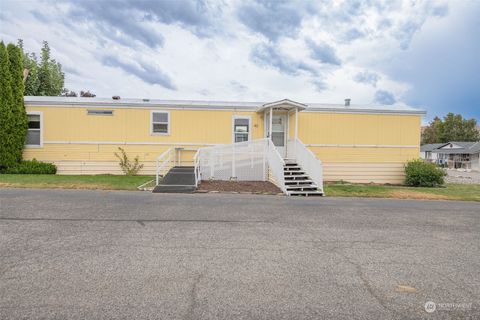 A home in East Wenatchee